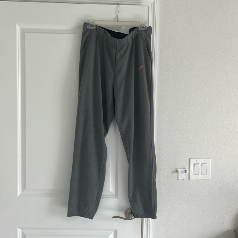 New Nike, sport pants
